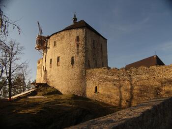 hrad-tocnik-zvenci